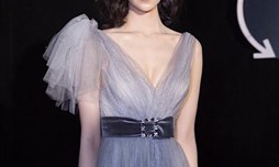 Màu tím rất "kén cá chọn canh", nhưng xem dàn mỹ nhân này diện màu tím cũng đâu đến nỗi nào