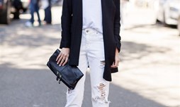 Biến hoá tủ đồ với những xu hướng jeans mùa Xuân Hè 2018
