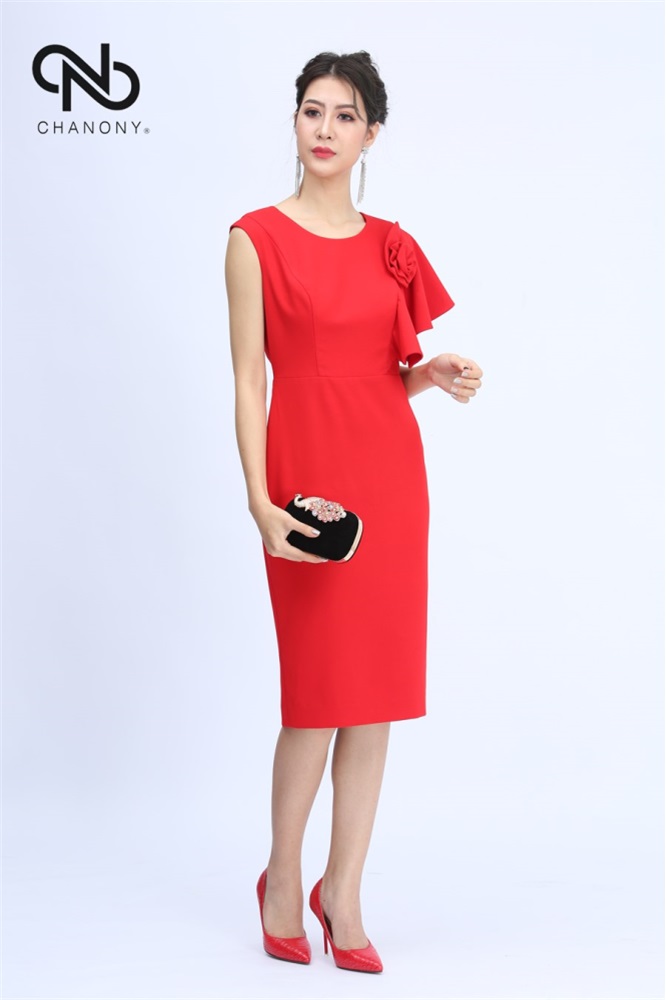 Váy Đỏ 1 Tay Hến Đính Hoa 