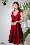 Váy tafta khoét ngực
