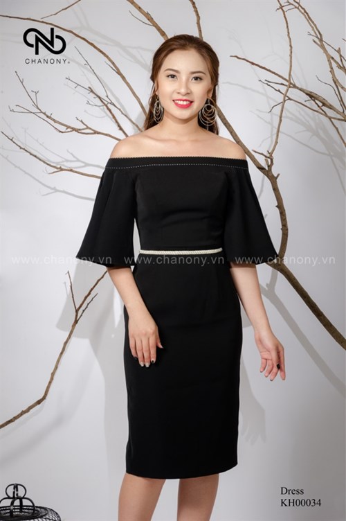 Váy bút chì trễ vai tay loe
