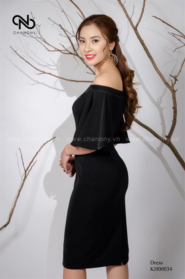 Váy bút chì trễ vai tay loe
